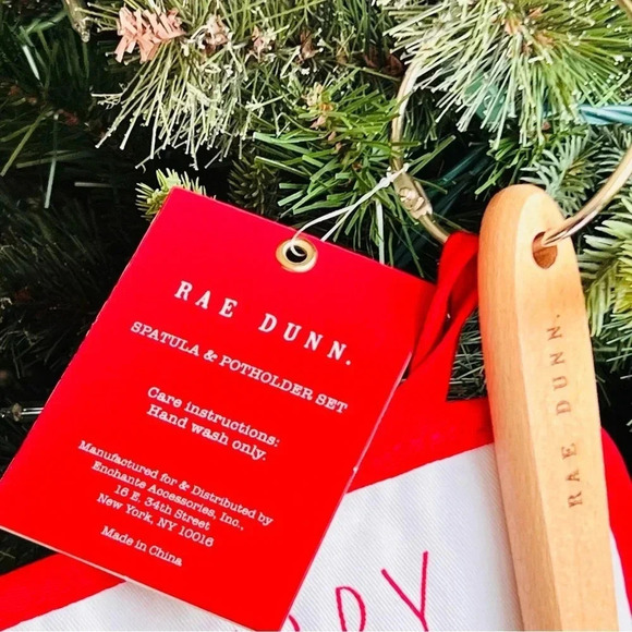 NEW Rae Dunn Measurements Spatula & Potholder SET -MERRY & BRIGHT on binder ring - Picture 10 of 11